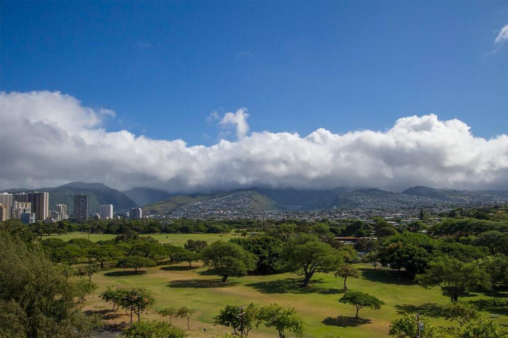הונולולו Diamond Head Beach Hotel מראה חיצוני תמונה