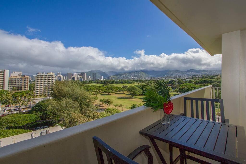הונולולו Diamond Head Beach Hotel מראה חיצוני תמונה